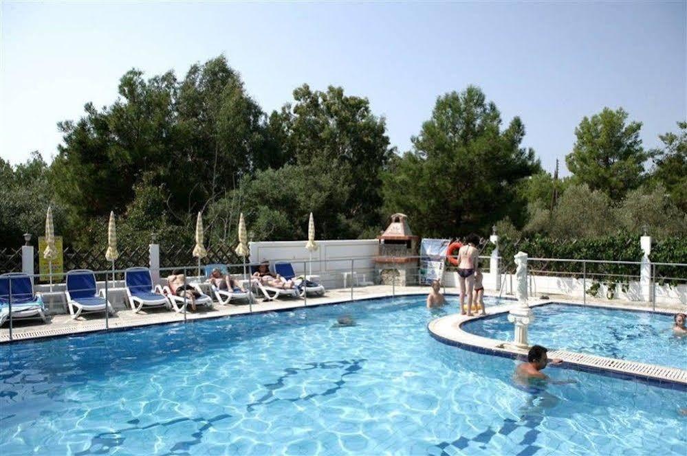 Hotel Sirines Potos Exterior foto